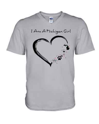 Michigan Girl Heart T-Shirt - Guys V-Neck - Mug